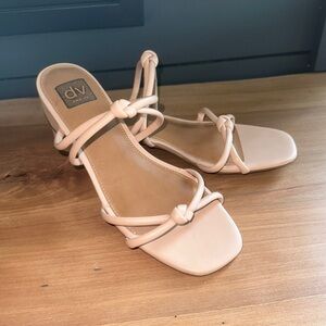 Dolce vita sandals